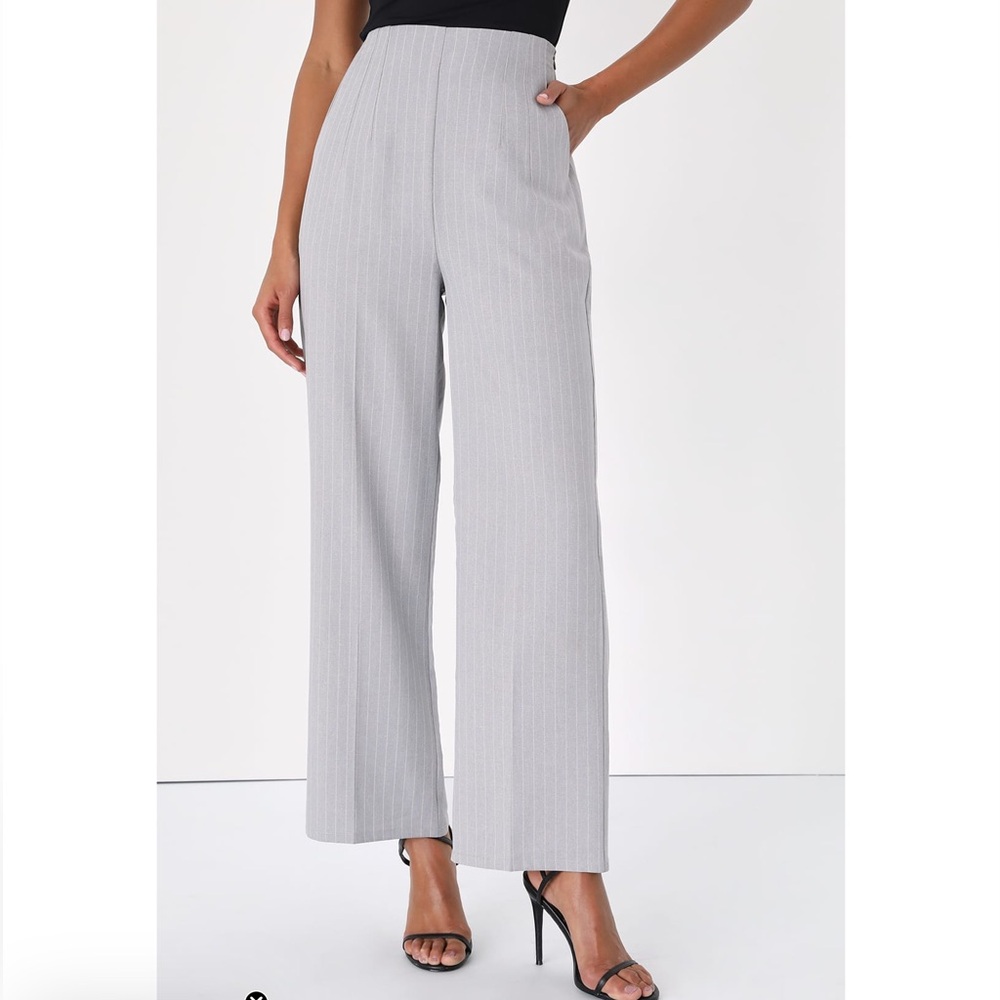 Lulu’s Flawl Sophisticated Grey Pinstripes Wide-Leg Pants Size Large NWTS
